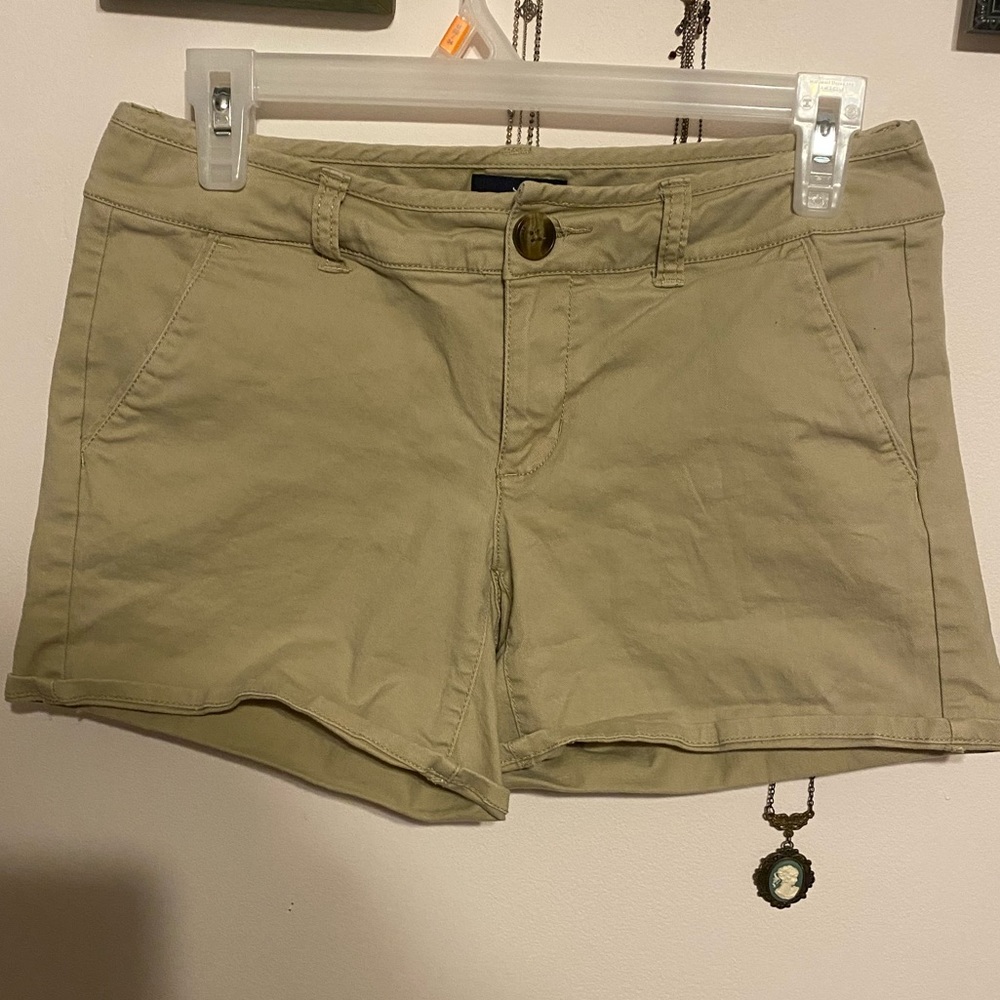 American Eagle kaki shorts midi girls size 2 - Picture 1 of 3